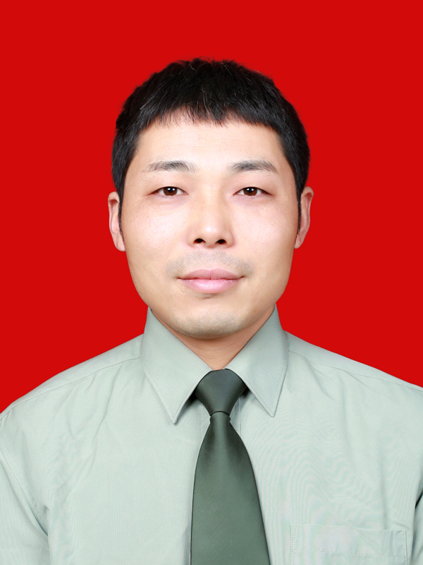 業(yè)務主管 張啟章